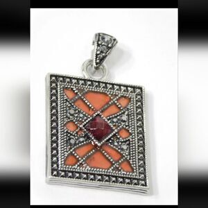 Beautiful Lia Sophia "LATTICE" Pendant/Slide, Cut Crystals, NWOT